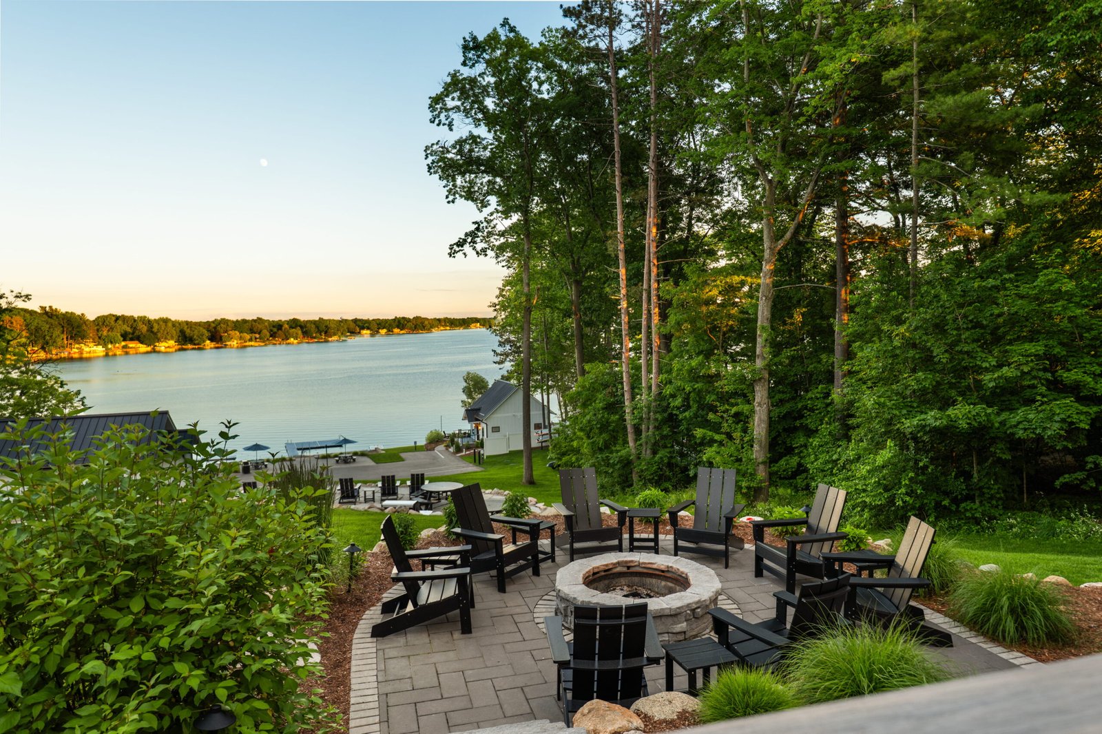 COTTAGE 5 View